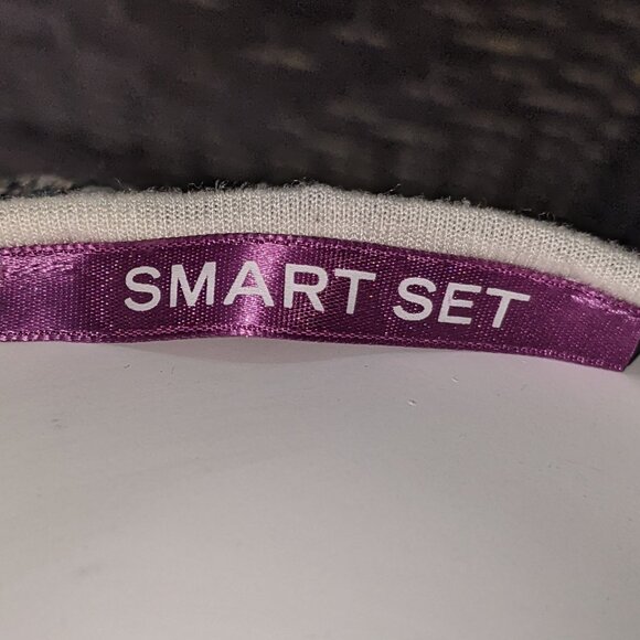 Slim fit sheer lace paisley short sleeve T-shirt - Picture 4 of 5